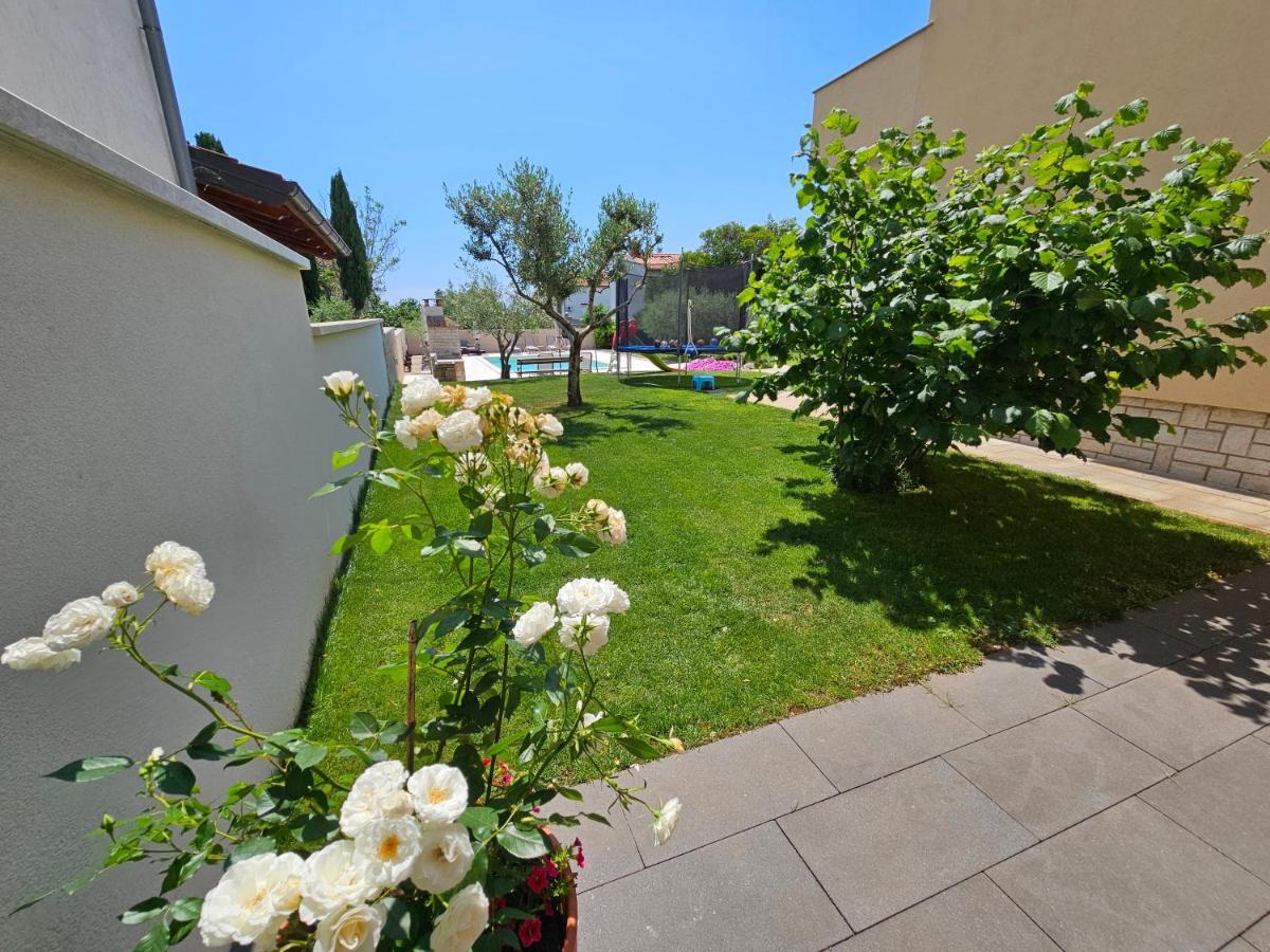 Apartmani Grzinic Ровінь Екстер'єр фото