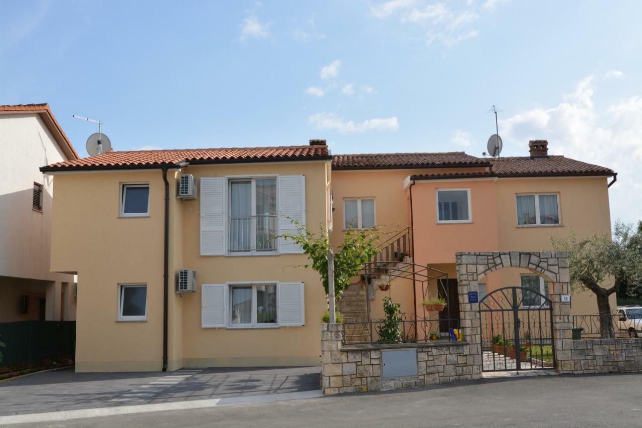Apartmani Grzinic Ровінь Екстер'єр фото